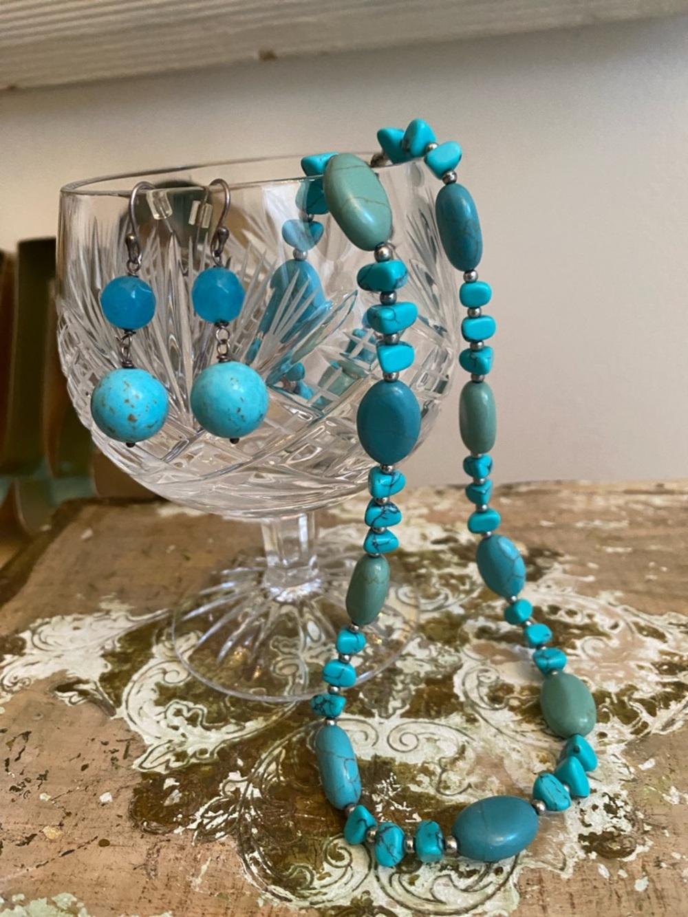 FREE Stone Necklace & Earrings